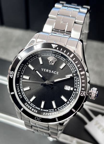 versace ve3a00520|Versace VE3A00520 Hellenyium men's watch .